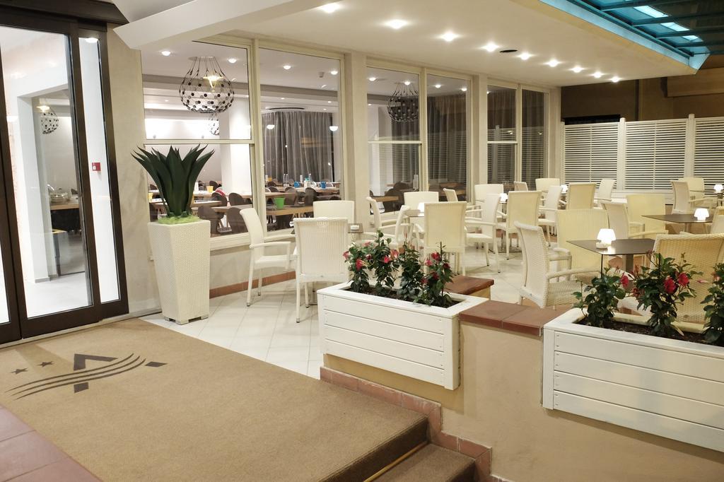 Hotel Aurea ريميني المظهر الخارجي الصورة