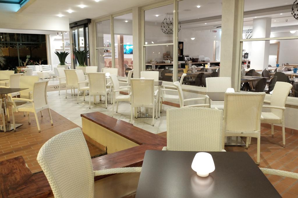 Hotel Aurea ريميني المظهر الخارجي الصورة
